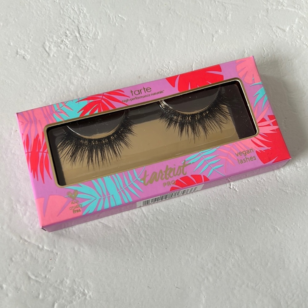 NEW- Tarte Tarteist PRO Cruelty-Free Lashes in Center Of Attention
